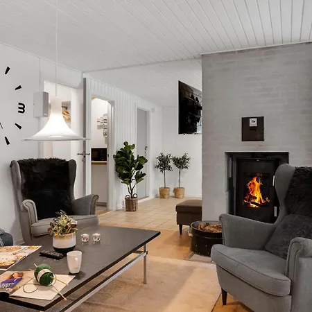 Dom wakacyjny Cozy In With Sauna Hadsund