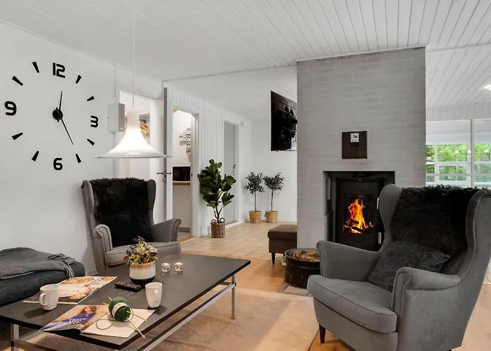 Дом отдыха Cozy In With Sauna Hadsund