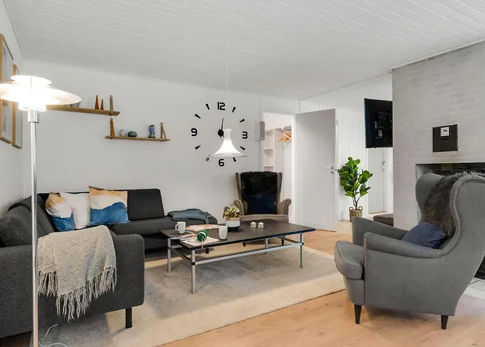 Дом отдыха Cozy In With Sauna *